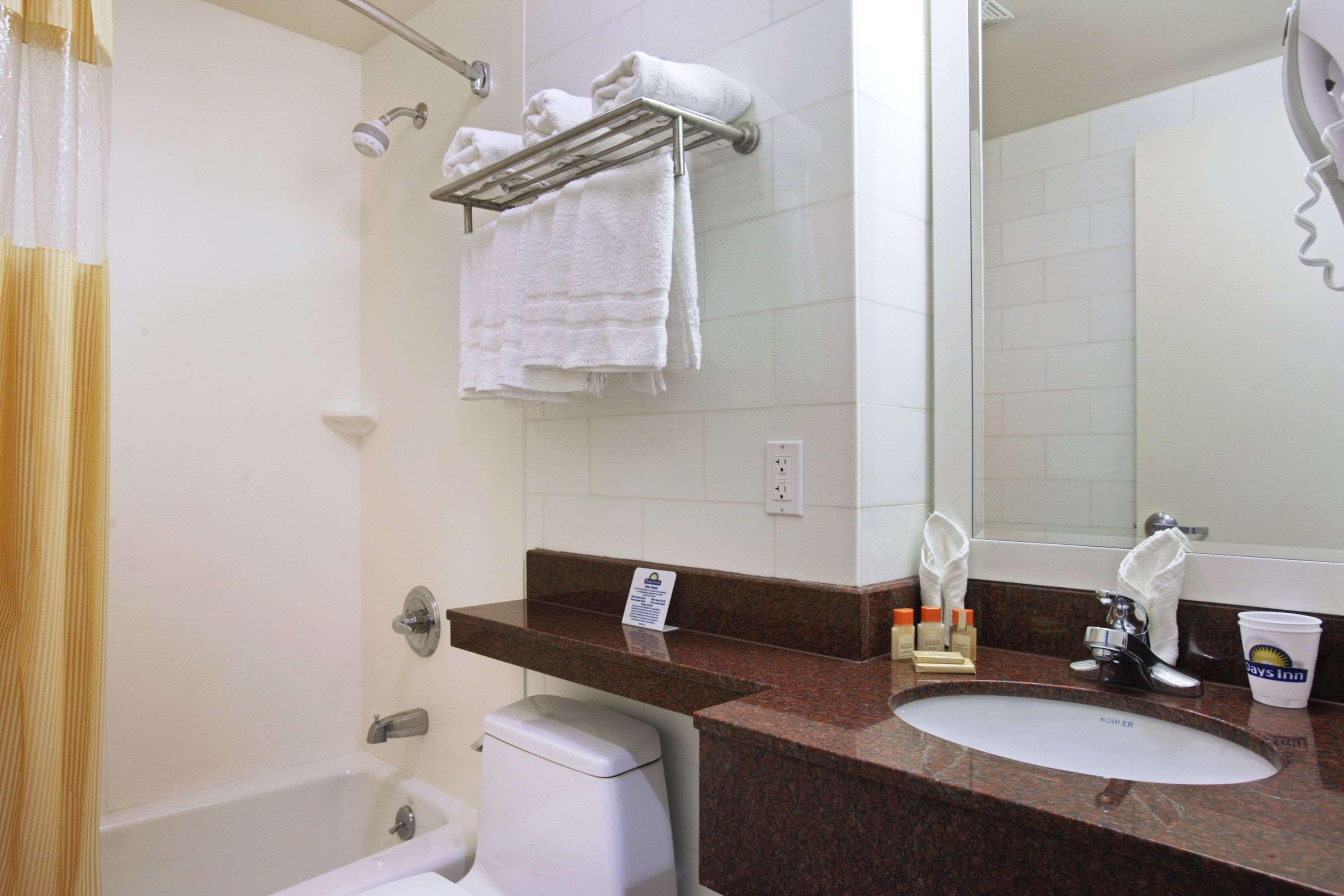 Days Inn Bronx New York Phòng bức ảnh